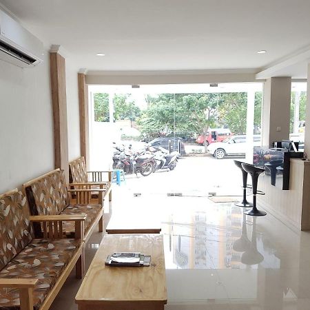 Ethan Hotel Kelapa Gading Джакарта Экстерьер фото