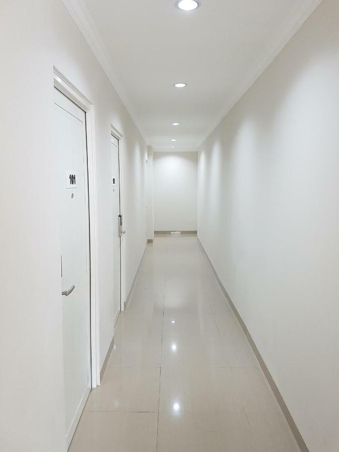 Ethan Hotel Kelapa Gading Джакарта Экстерьер фото